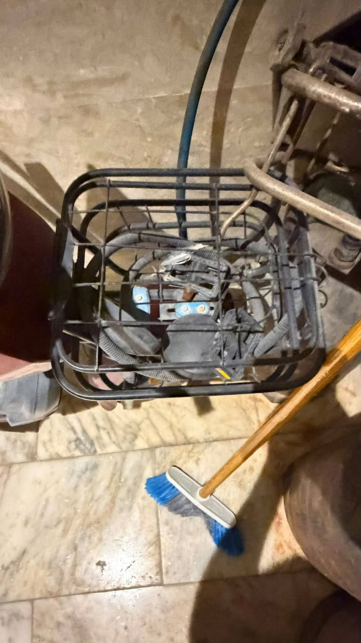 سلام عليكم دراجه شحن
٣ ايام استخدام وضميته
شتريت سيارة 
فا للبيع جديده بعدهي 
٢٥٠السعر
بغداد للدورة 
***********
فقط واتساب
