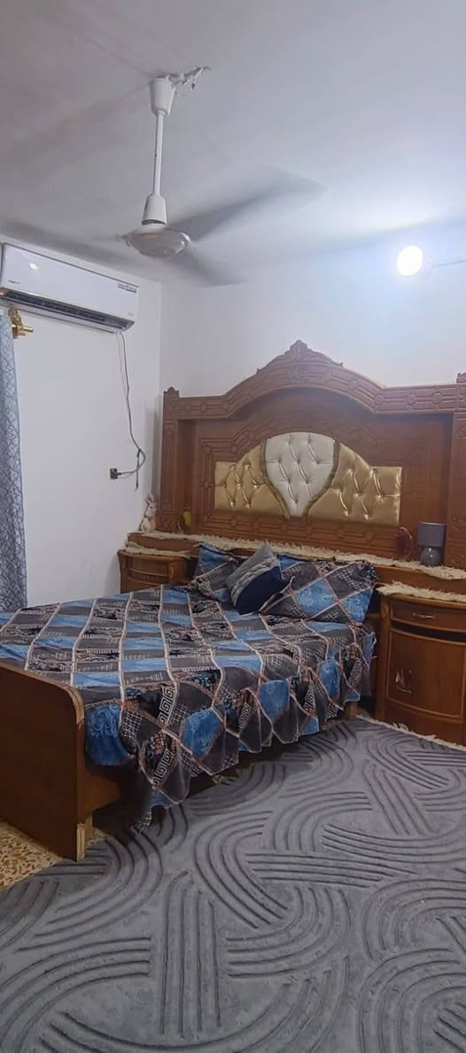 غرفة نوم • للبيع • السياسيين