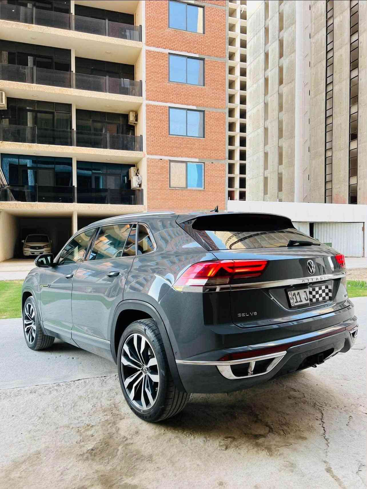 🚘 للبيع فولكسفاغن أطلس كروس سبورت 2022 – Premium R-Line 🔥
✨ الموديل: Volkswagen Atlas 2022

⭐ الفئة: Premium R-Line

💪 المحرك: 6 سلندر 3.6L

❤️ الداخلية: أحمر – سبورت وفخمة

🚙 الدفع: 4×4

🔥 مواصفات عالية وتجهيزات Premium

📌 السيارة نظيفة ومحافظة

💰 السعر: يحدد عند الاتصال

📍 الموقع: بغداد - العرصات 

⭕️السيارة كفالة عامه من البارد والصبغ والتبديل 

حادثه من امريكا غرق لبدايه الباب وكل الكهربائيات وكلشي بيها على الكفالة والشركة نظافة زيرو ومرفق صورة امريكا حد الماء 

📞 للاستفسار والتواصل:

***********

🔑 السيارة مناسبة للعائلة وللي يريد سيارة قوية، واسعة وفخمة بنفس الوقت.

للجادين فقط.
