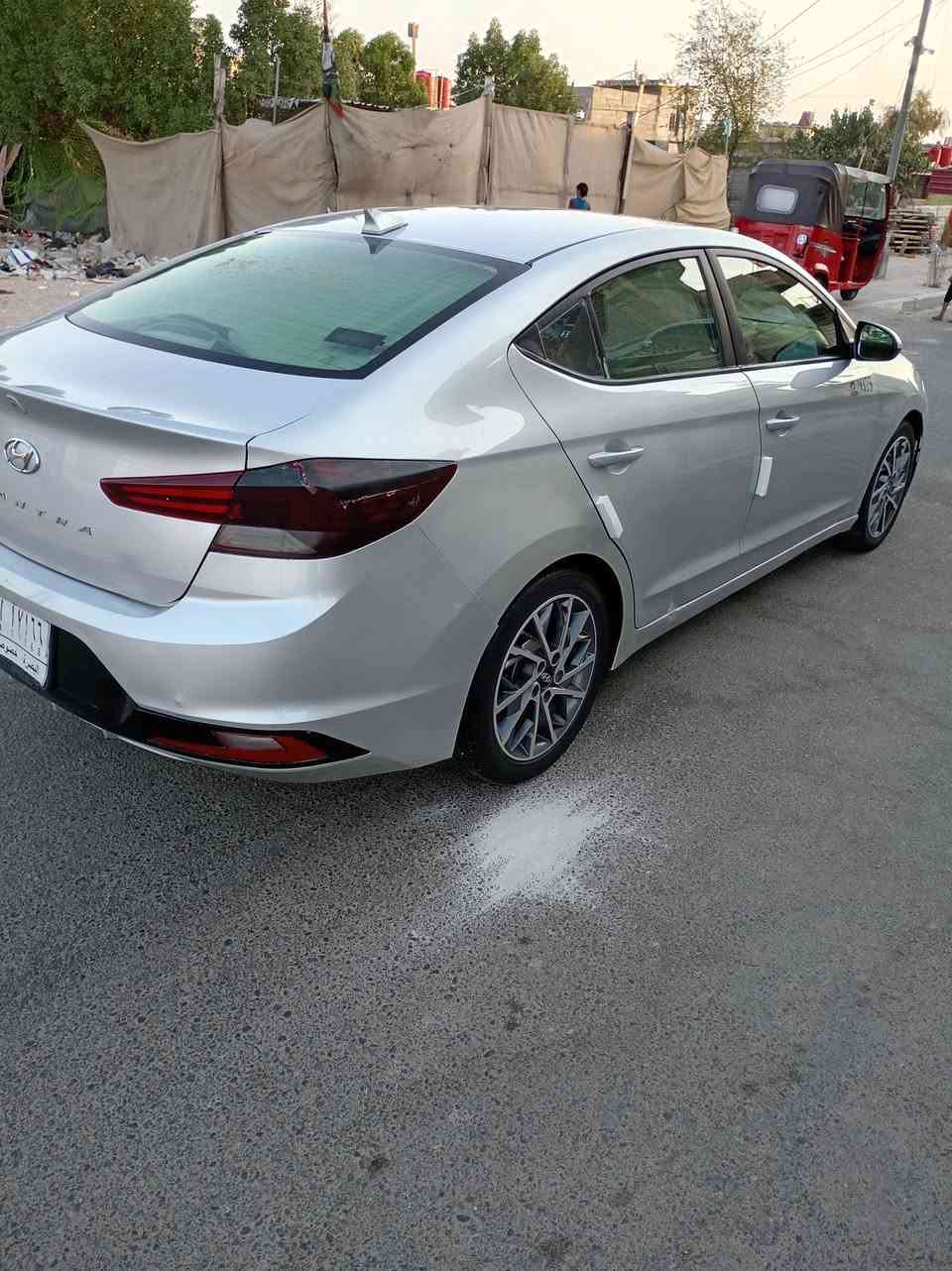 سلام وعليكم النتره مديل 19 السياره وارد أمريكي بيه جاملق وبنيد الباقي كفاله مكينه وكير كفاله 2000 دوش تبريد حداديه كهربايات جاهزه السعر 105 رقم بصره مكانه بصره رقم *********** انه مكلف بل نشر
