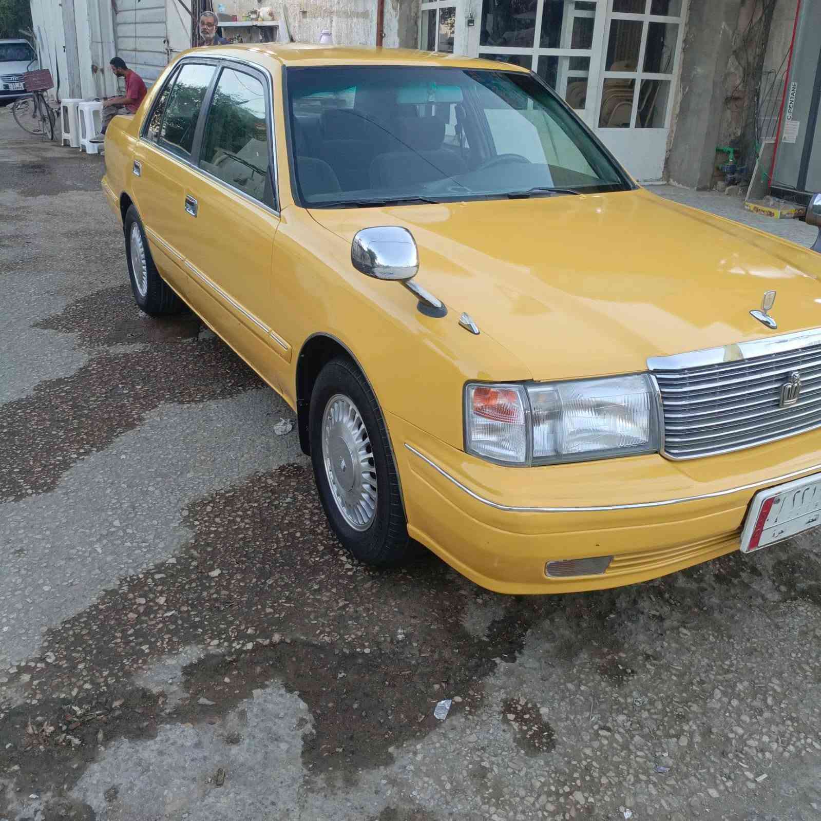 السلام عليكم
راس الثور تكم للبيع كصه قماره
مديل 1999 سنويه ساقطه 2019
عندي وكاله عامه ام الباركود وراعيهه موجود ولون السياره البلاد نيلي وحاليه صفره ستوني صابغهه صبغ عام اصفر وتعمير عام تجي وتشوف سياره جاهزه مكينه وكير 3000 ففتي فيشتين
تخم تاير جديد وحداديه جديده من الطول للطول السعر 65 وبيهه مجال بسيط المكان الديوانيه قضاء الشاميه
وهاذه رقم صاحب السياره اني مكلف بل نشر ‏‪***********‬‏

