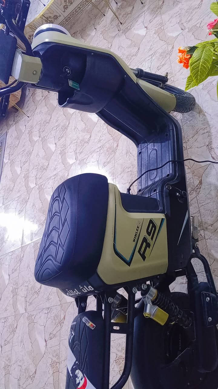 اومراوسه R9 • بطاريات جديد • تايرات ٨٠/١٠٠