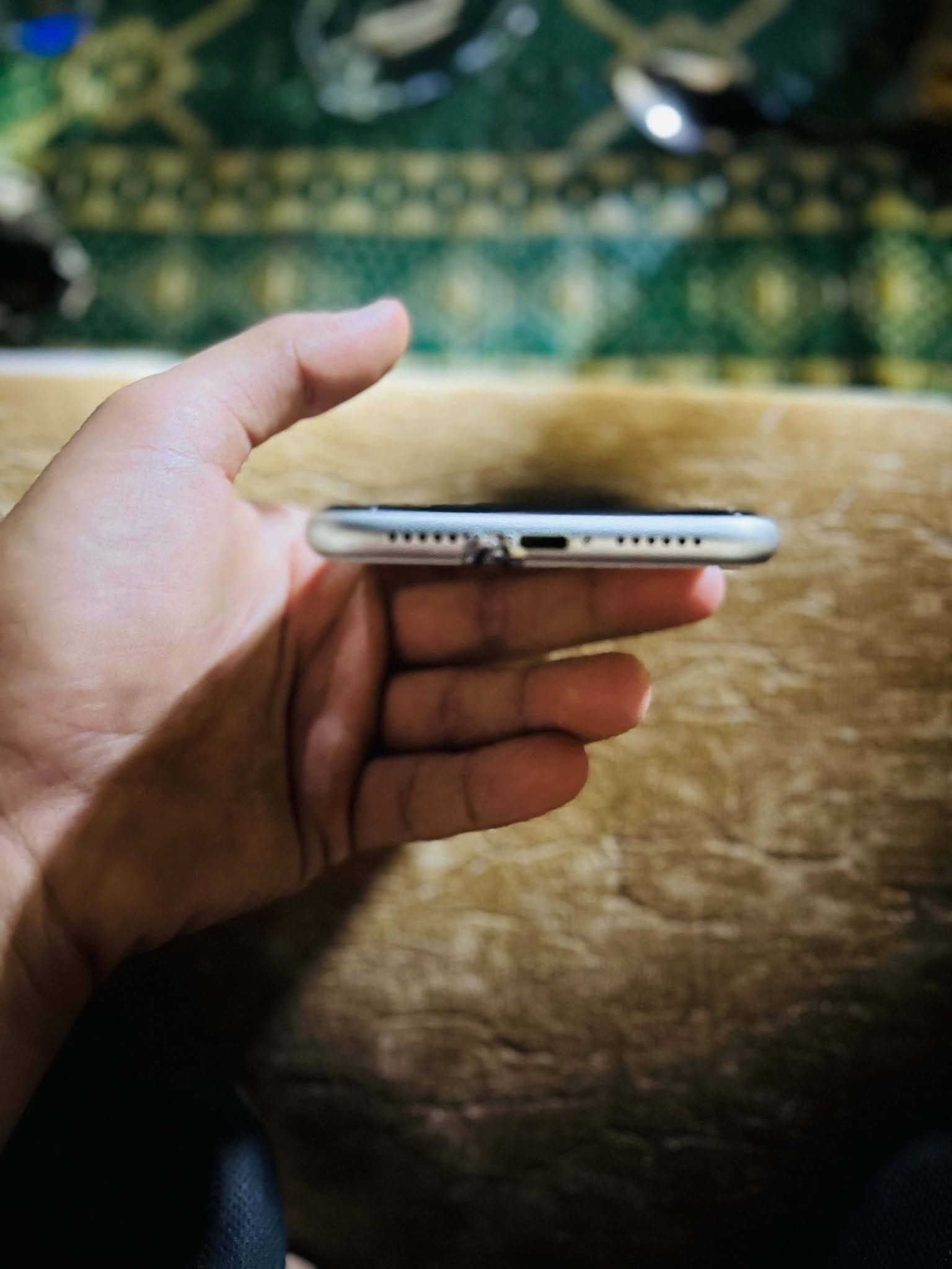 سلام عليكم ايفون 11 للبيع جهاز فول مواصفات نضافه 98‎%‎ بطاريه 85 شرط ممعلايه
جهاز وتر بروڤ ذاكره 256 دبل سيمكارت واحد فعلي ثاني اكتروني جهاز شرط شخط واحد مبي فول مواصفات مع ملحقات شاحنه 2 كفر + لاصق مقاوم كسر جهاز استعمال بيت يعني تاخذه تنساه سعر خاص 
#تواصل ***********
او خاص

نص مكتوب في الصور:
- ١١:٢٥
- حول
- الاسم
- إصدار iOS
- 26.6.2
- اسم الطراز
- iPhone 11
- رقم الطراز
- MWM82J/A
- الرقم التسلسلي
- FK1CW2ELN73M
- انتهت صلاحية التغطية
- الأغاني
- الفيديوهات
- ٤
- الصور
- ٧٢
- التطبيقات
- ١٣
- السعة
- ٢٥٦ غ.ب.
- حالة البطارية والشحن الحد الأقصى للقدرة ٨٥٪ أقصى قدرة للاداء شحن البطارية المحسن لمعرفة المزيد...