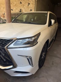 … اخوان  لكزز LX570  موديل 2018  رقم بغداد الجديد  عداد المسافه 100 ال...