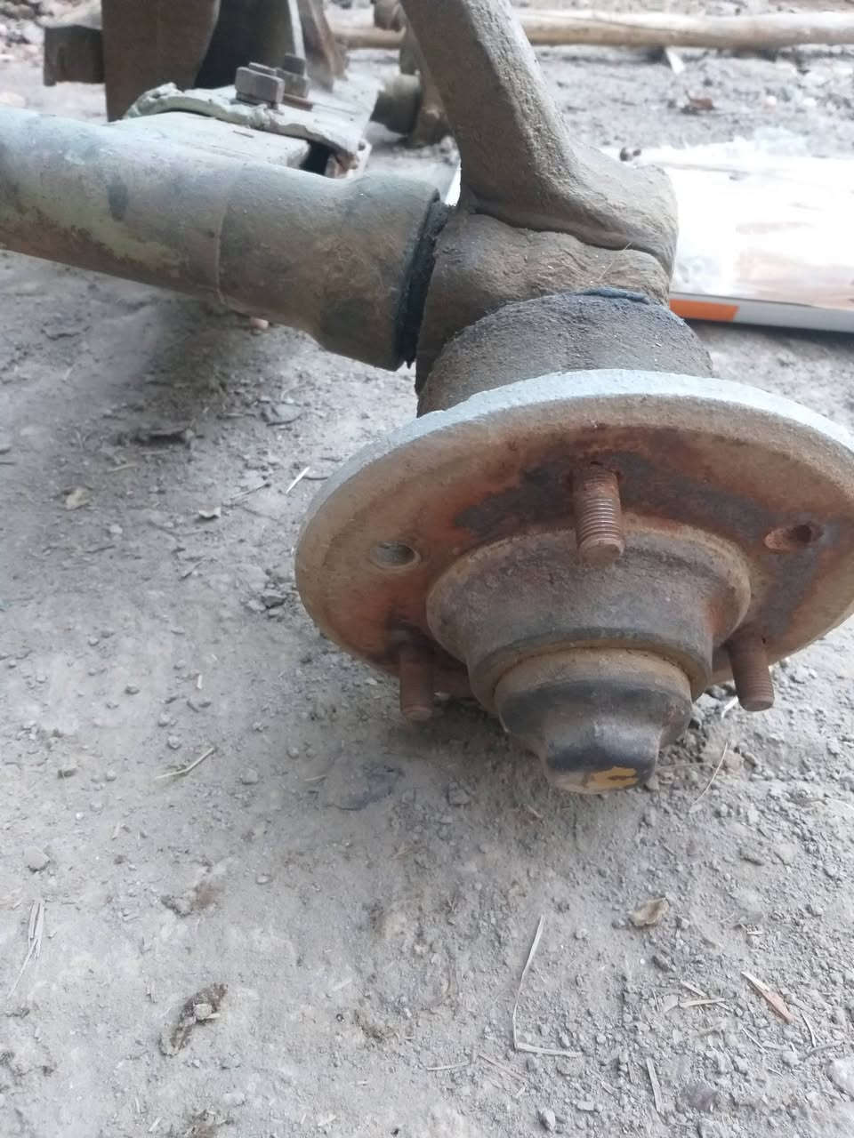 سدر كاروبة ٨٨عنتر للبيع الفلنجات شرط ما مفتوحات شركة بس الشفت يريد تجفيت  ***********
