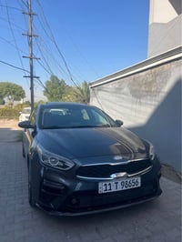فورتي 19 S  سعرها 130 ورقة  ماشية 49 الف ميل حادثها خلفي (جاملغ وقبق ج...