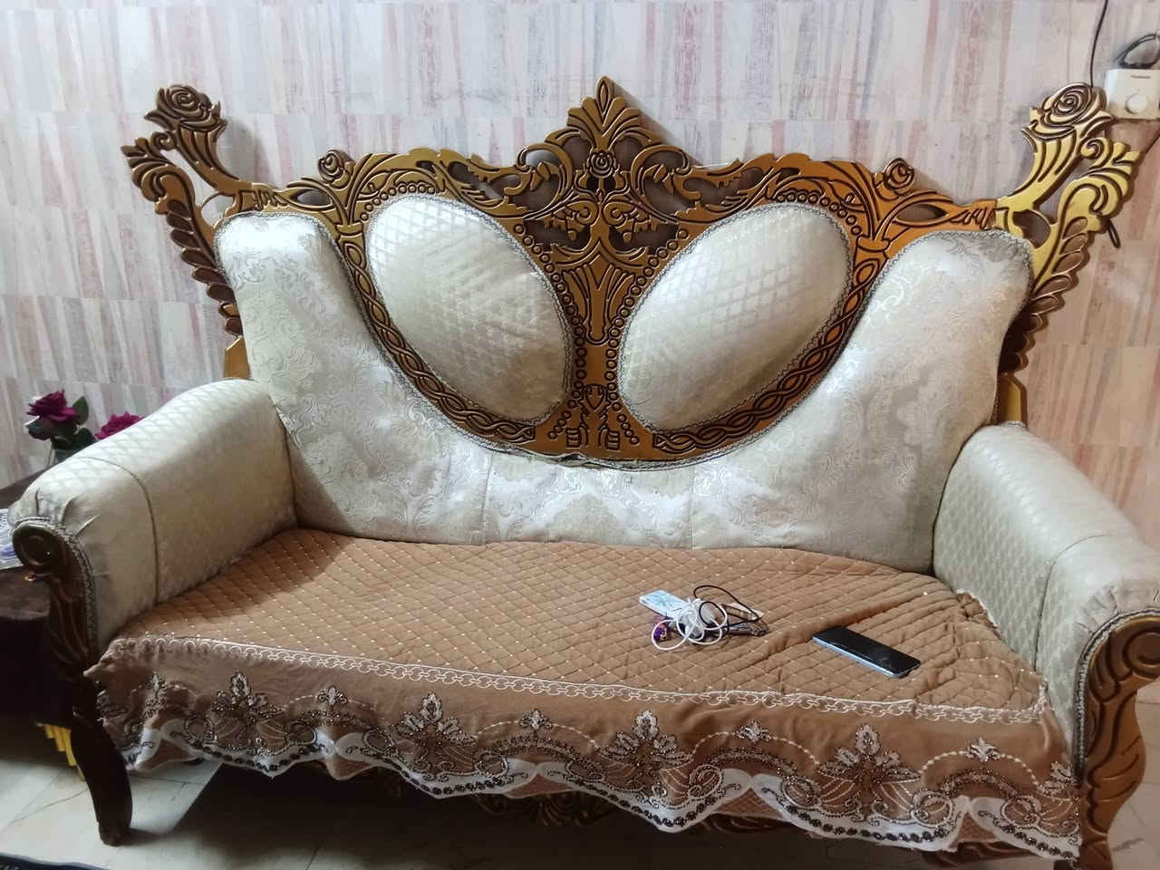 البلديات • ٧مقاعد • نص تخم