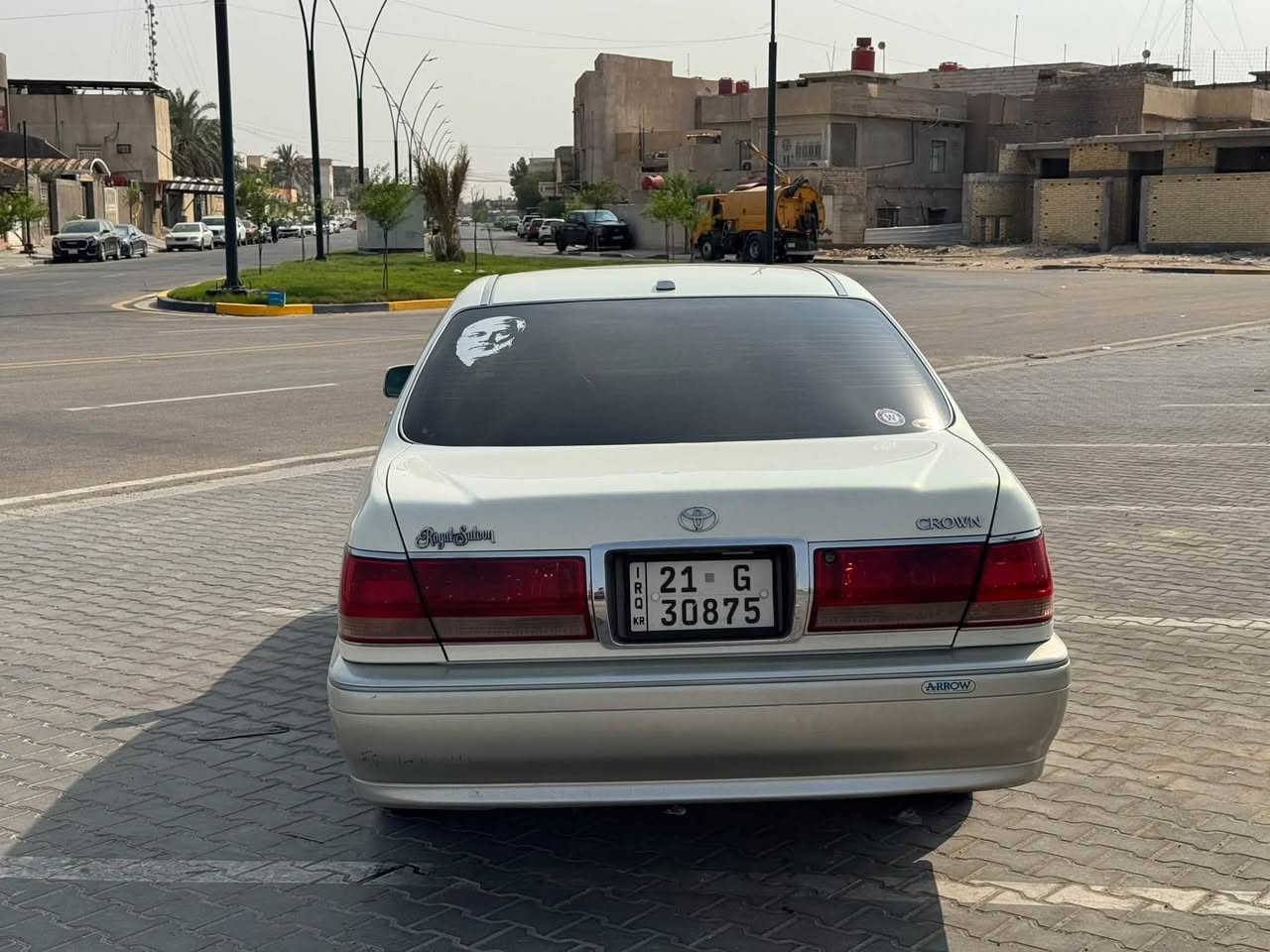 سلام وعليكم سياره جنون  2002رقم سليمانيه تحويل ثاني يوم تريد وكاله تريد تحويل ٣دكم محرك ديفور الجبير السياره جاهزه تبريد ثلج حداديه تخم تاير جدد السياره بيه قطعتين صبغ فقط البقيه كفاله من الكص والنقل  السعر 115 وبيه مجال مكاني البصره ياسين خريبط . الرقم ***********
