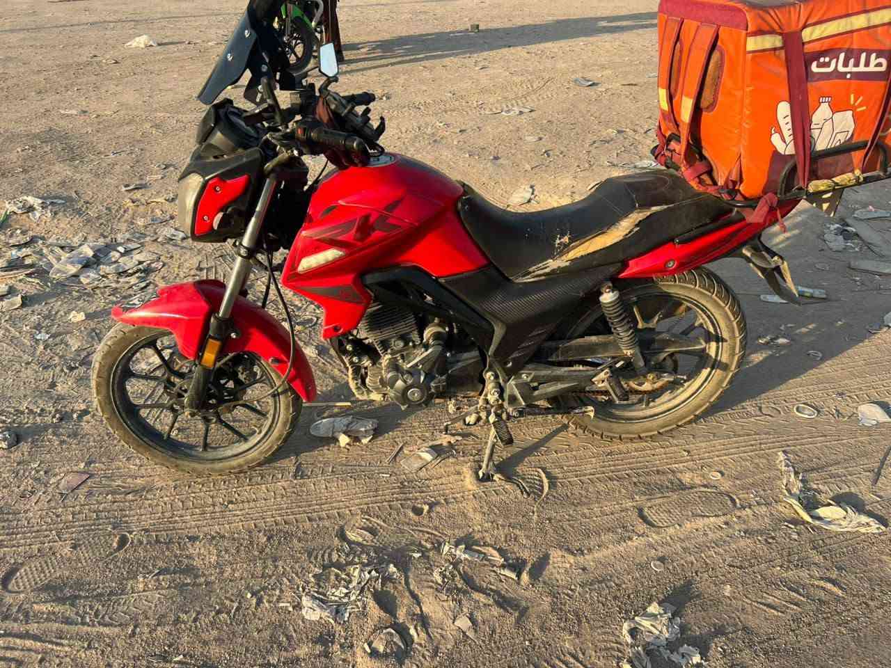 دراجة RK
محرك 200cc
ماشية 36 الف 
دراجه خير من الله ما ناقصها شي رقم اربيل دراجه محرك كفالة لسعر 2 مليون و200 وبيها مجال 
لعنوان ـ بغداد ـ بسمايه 
لرقم ***********
