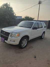 اكسبلورر • مكينة 4000 • ٧ راكب