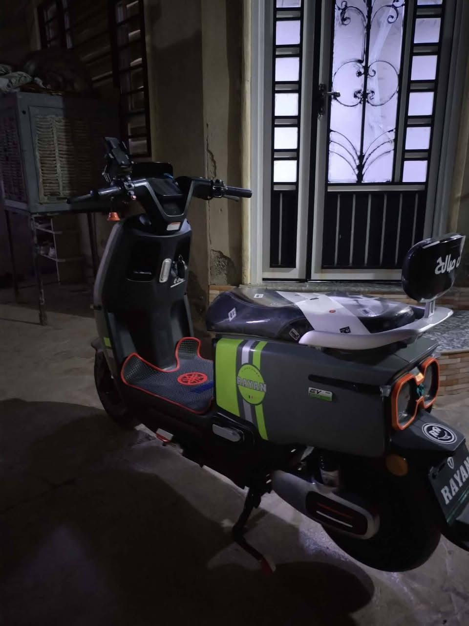 السلام عليكم الحلال البيع موطور ريان ام عيون 🥇
موديل 2025🏍
موطور كلشي ما مبدل وضع شركه 🈂️
6بطاريات🔋🔌
سرعتو 58حقيقي ✈️
باقي مواصلات ومعروفه
مكاني موصل حي سماح الثاني 
سعرو خابر و تدلل 
رقم الهاتف 
***********2
