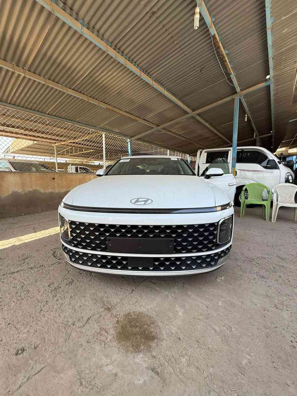 السلام عليكم
هيونداي أزير موديل 2025فول مواصفات بصمه كشنين مساج تحكم ستيرن يعني فول السيارة كفاله عام من الصبغ كلين 
***********
