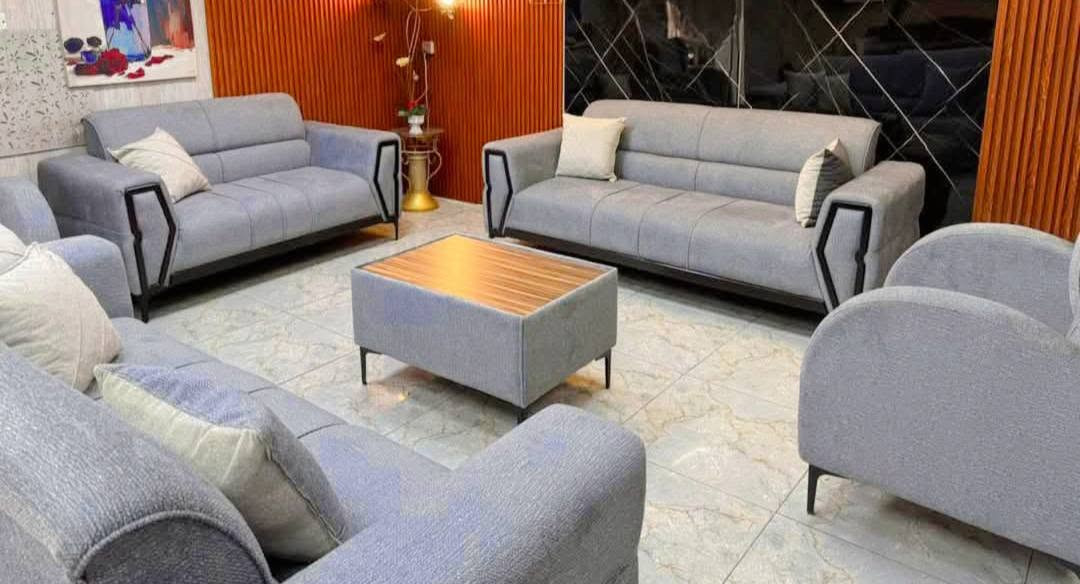 تخم مودرن تصميم تركي السعر (500 - 600)
تخم جديد 5 قطع 10 مقاعد خشب بلوك شرط 

مـجمـع علي الشويلي
ناصريــــــة  شــــارع 30
 مجاور مكتب الصدرين للعقار

*********** 
***********
