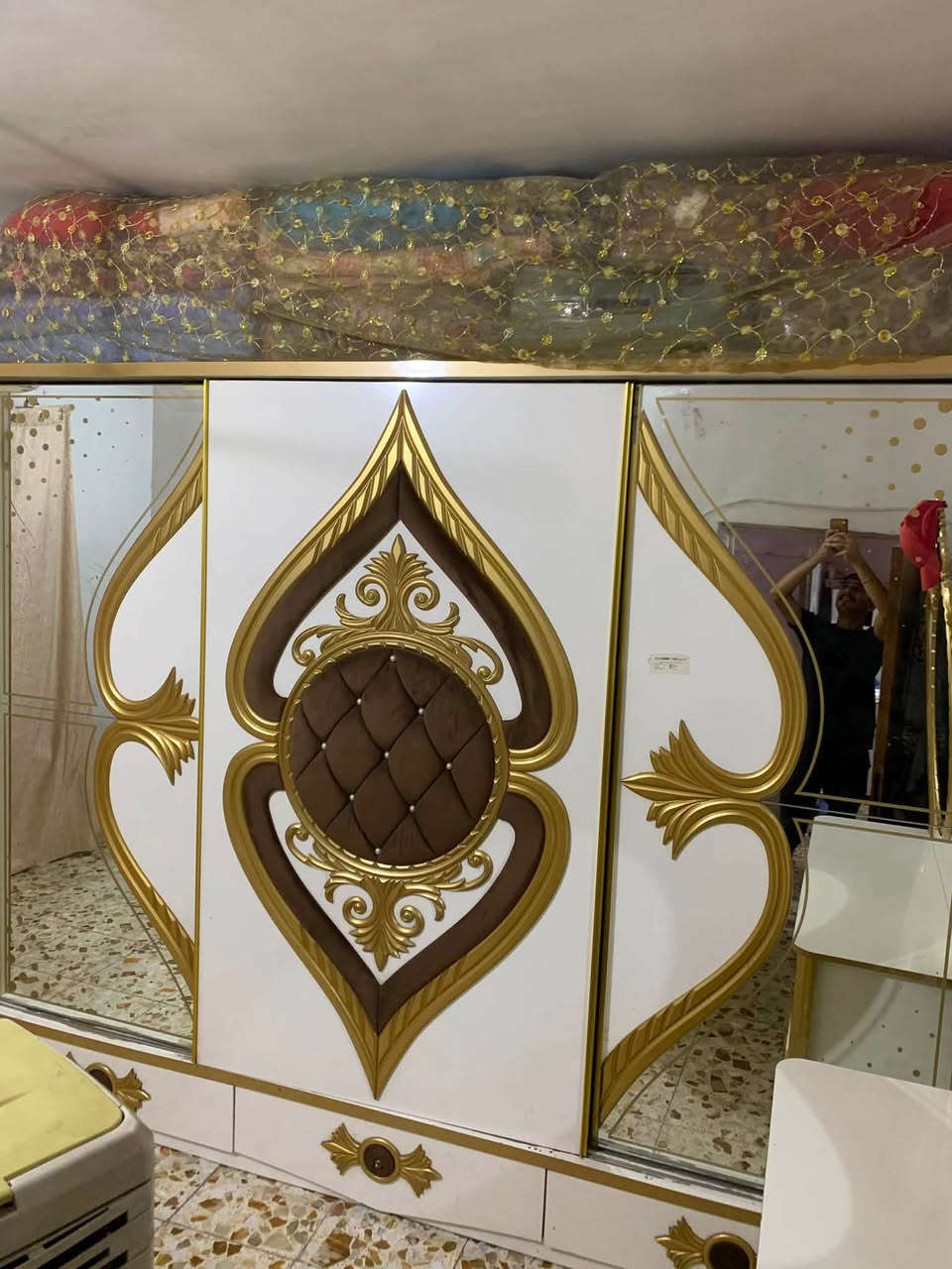 السلام عليكم غرفه تركيه نضافه ‎%‎80شوف العين السعره 400رقم الهاتف ***********غير متواجد ع فيس

