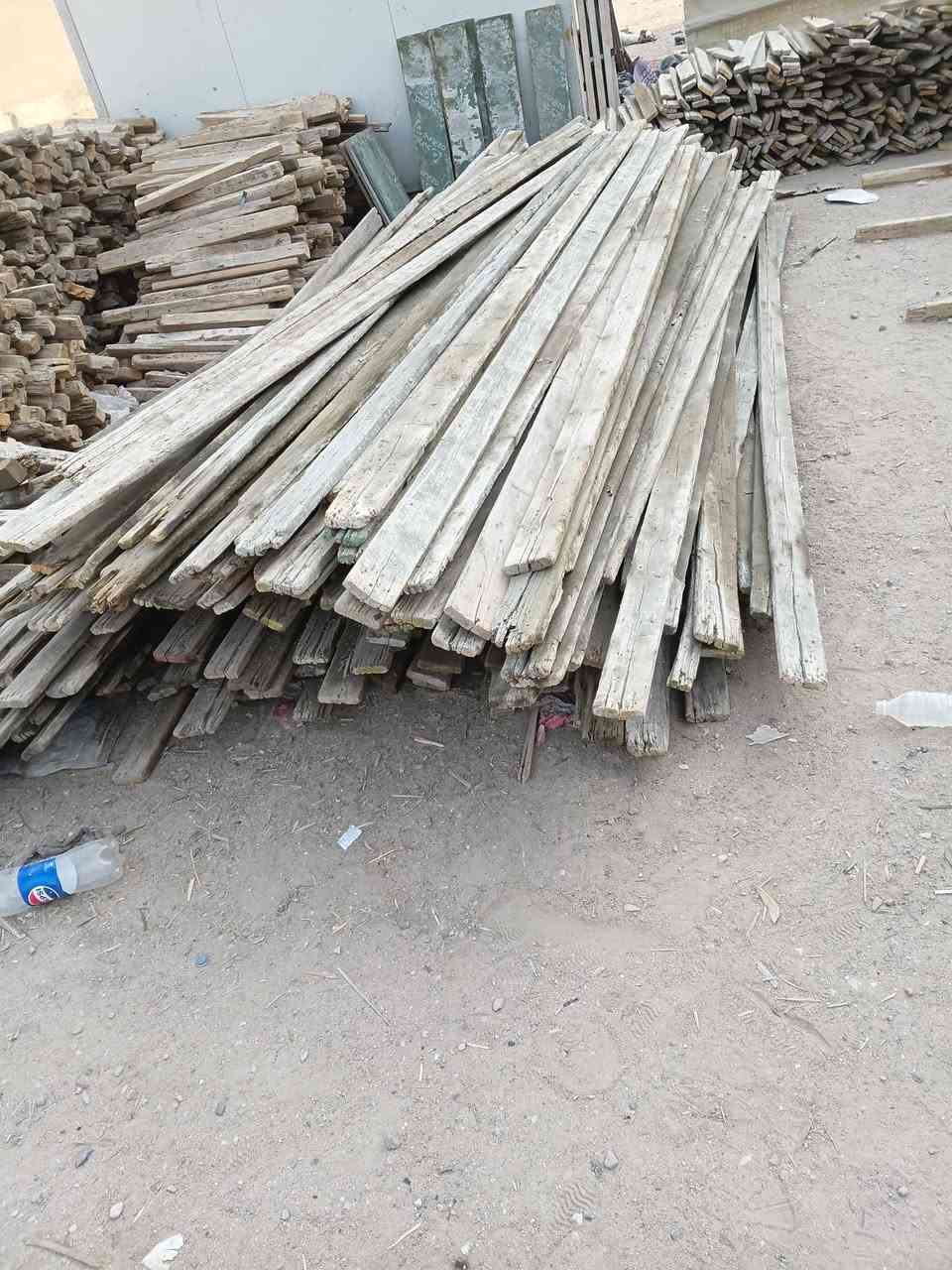 *********** اربع مكاعب ونص لوح ابو ٣متر وجكات ٨٠جك ولوح ابو اربع متر 270لوحه ابيع شلع مكان كربلاء سعر مناسب
