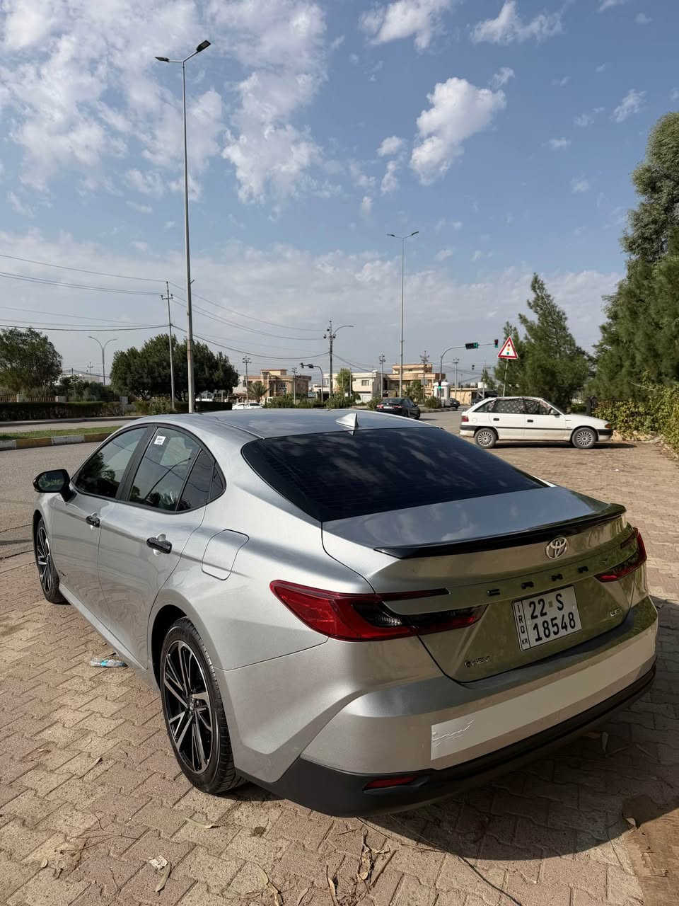 كامرى هايبرد • ٢٠٢٥ • ١٤٠٠٠ مايل