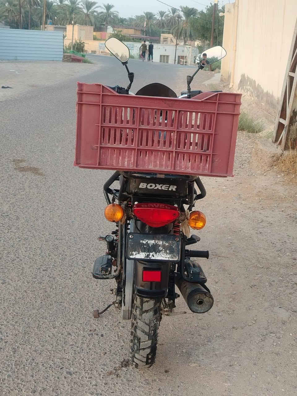 السلام عليكم
دراجه بوكسر موديل ٢٠٢٣ مستعمل نضيف كلش 
محرك وكيرر مكفووول ١٠٠ %
عنوان واسط الصويره 
السعر خاص 
رقم الهاتف ***********
***********
