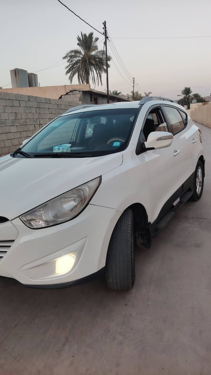 سلام عليكم اخوان توسان للبيع سونار داخل الصور السعر يرجى الاتصال على الرقم او واتساب ***********
