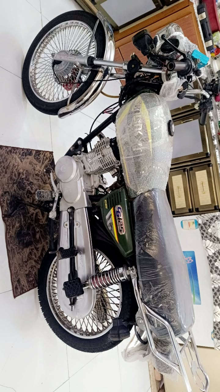السلام عليكم تايكر موديل 2024 طالعه بدايت ال 26 دراجه نضيفه وحلوه شوفت عينك ام الختم شركت سونك باب اول كله مختمه لون مميزه لون سمنتي اوراق مال وكيل 5اوراق الشراري يتصل مكاني حله شاوي يم فلكت غرفت التجاره السعر 650 وبيه مجال بصيط كلش قليل وهذا رقمي للتصال ***********
