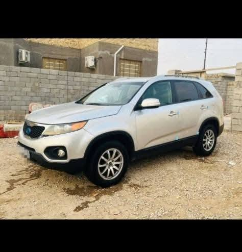 التواصل واتساب ***********
كيا سورينتو موديل 2013 جديدة بمعنى الكلمه أدوات كاز (سوبر) حصة كاز بجميع المحافظات يومية السيارة جديدة بمعنى الكلمة تخم تاير جديد بطارية جديدة مكينة وحدادية (المحرك والگير) كفالة  التبريد على الكفالة مكصوصه تبريد وتدفئة للكشنات كشن كهربائي مرايا جانبية شفط 7 راكب شلعه شرط اقوى من البانزين أرقام وسنوية جاهزة السيارة برغي ما ناقصها مال جناي السعر 55 المكان بصره
