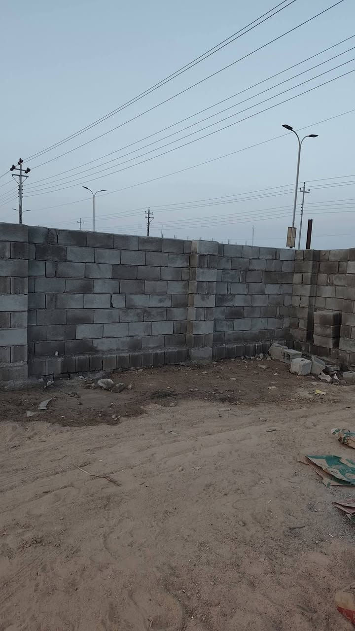 بناء هيكل • تشطيب كامل • تمديدات ماء وكهرباء