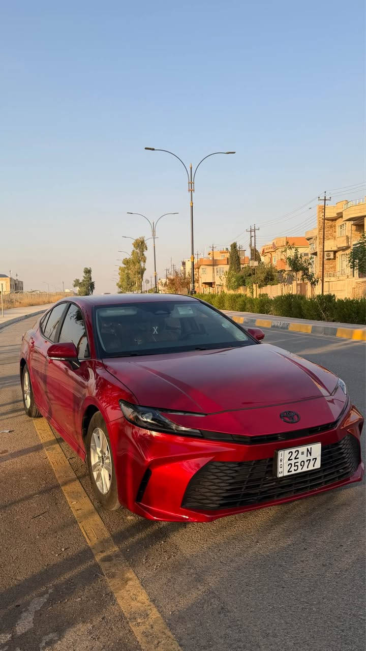 Camry hybrid 2025 LE كامري هايبرد 
مواصفات le 
نقط عمياء 
تحديد مسار 
مثبت سرعة 
مانع اصطدام 
شاحن لاسلكي 
شاشة تدعم كاربلاي
سيارة نظيفة 
ماشية 2000 مايل 
ضررها جاملخ خلفي فقط بدون اي ايرباك  
سعرها 223$ 
مكانها الموصل 
للتواصل *********** موصل, نينوى
