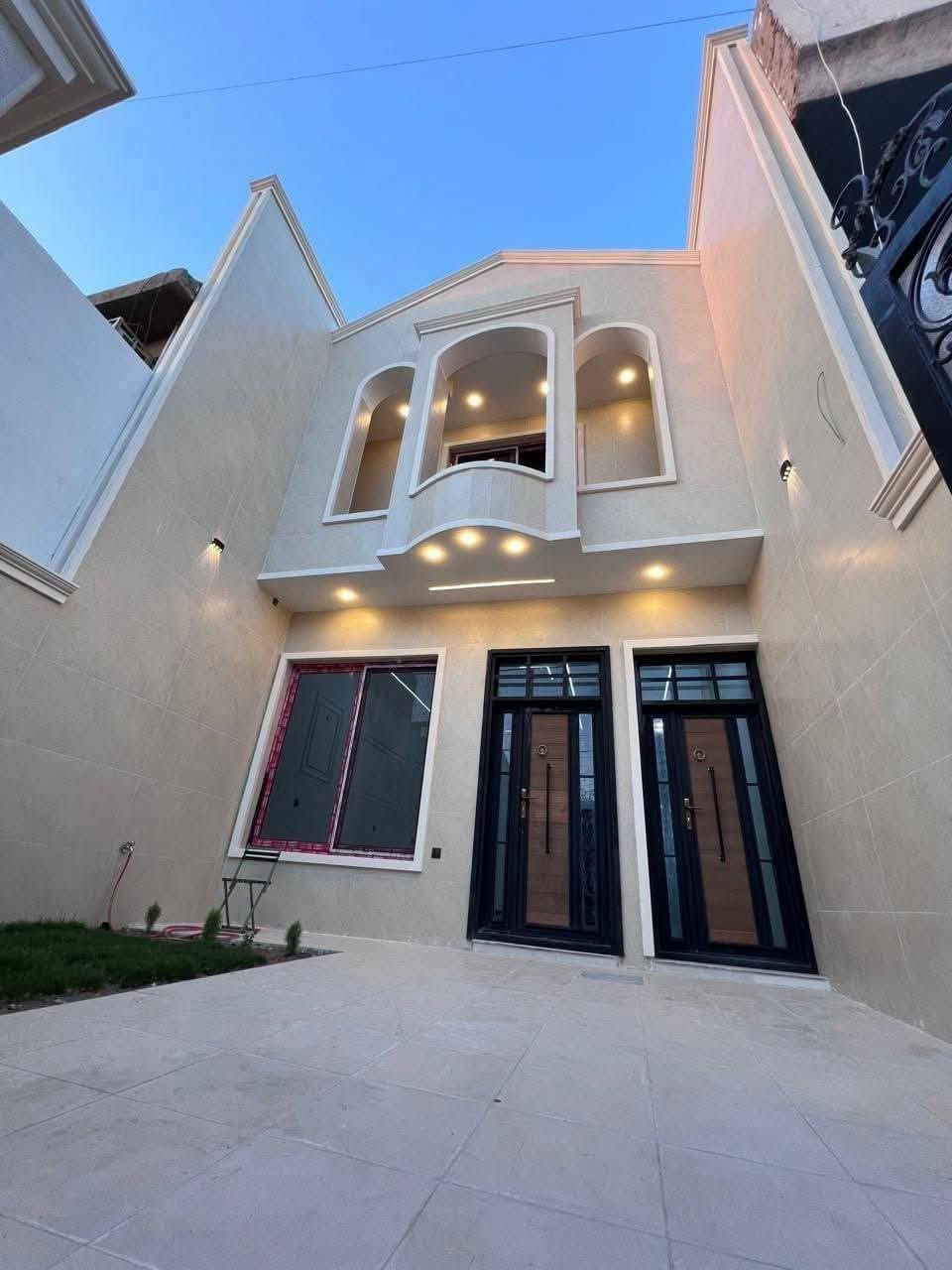 سعر مناسب جدا
دار للبيع مساحه 150 متر 

حي الجهاد مربع ديوان مخابرات 

خمس غرف نوم 

كراج حديقه صاله مطبخ حولي مع صاله داخليه 

وغرفه نوم 🛌 في الطابق الأرضي 

الطابق الثاني 

ثلاث غرف نوم مع حمام 🛁 

طابق ثالث 

غرفه بيتونه سطح للاستفسار 👇

***********

***********

 #عقارات #عقارات_للبيع #عقاراتي #عقارات_العراق #العقارات 

#المقاولات_العامة #مقاولات #مقاولات_عامة #البناء #البيع #الشراء 

#عقارات

#للبيع

#الجهاد

نص مكتوب في الصور:
- SAMSUNG Galaxy S23 Ultra