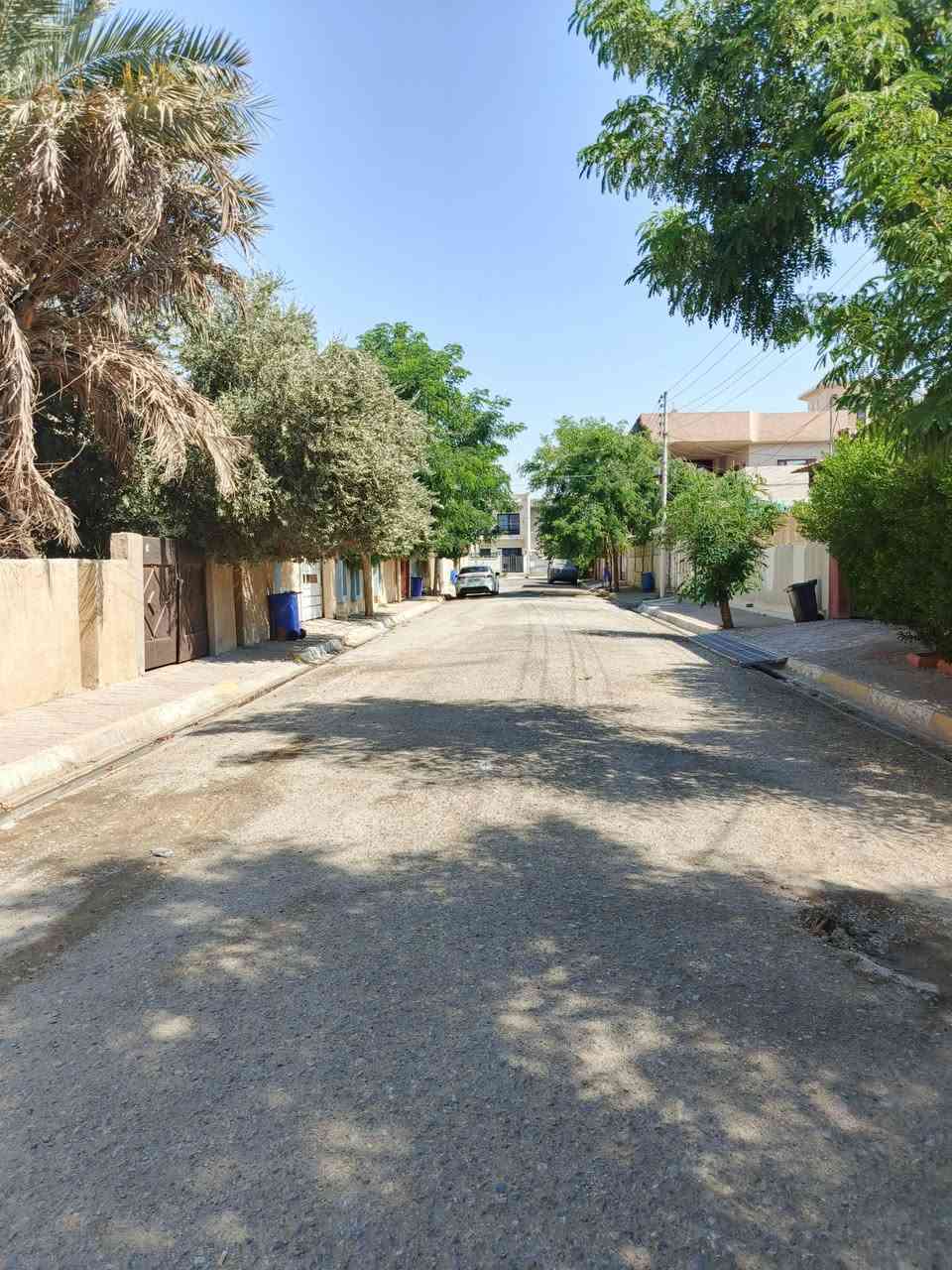 دار للبيع تفليش 
الموقع:#ساحة_الاحتفالات
 بعد الكلية المفتوحة
المساحة:٣٠٠م
الواجه:١٥م
صنف العقار:طابو
______________________
للاستفسار
***********
***********
***********
_______________________
مكتب الرواد للعقار تسعين بعد فاملي ستي
نستقبل جميع العروص السكنية والتجارية في محافظة كركوك
_____________________
#كركوك #كركوك_طريق_بغداد   #kirkuk #كركوك_محافظه #كركوك_الحبيبه
