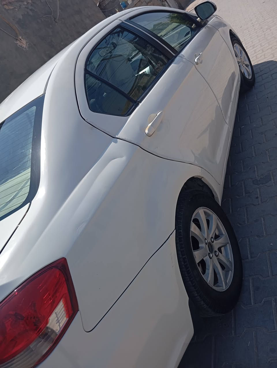 🚗 *للبيع كريت فولكس C30* 🚗
📅 الموديل: 2011  
📜 السنوية: للـ 2031 جديدة  
📝 تحويل: باسمي - مباشر + مشروع وطني  
⚙️ المحرك: يارس  
❄️ التبريد: ثلج  
🔌 الكهربائيات: فول شغالة  
✅ محرك وكير: مكفولات  
📍 المكان: النجف  
⚠️ ملاحظة: بيها تكحيلات بالحواجب  

💰 *السعر: 45 ورقة وبيها مجال* 

📞 ************* واتساب/اتصال
