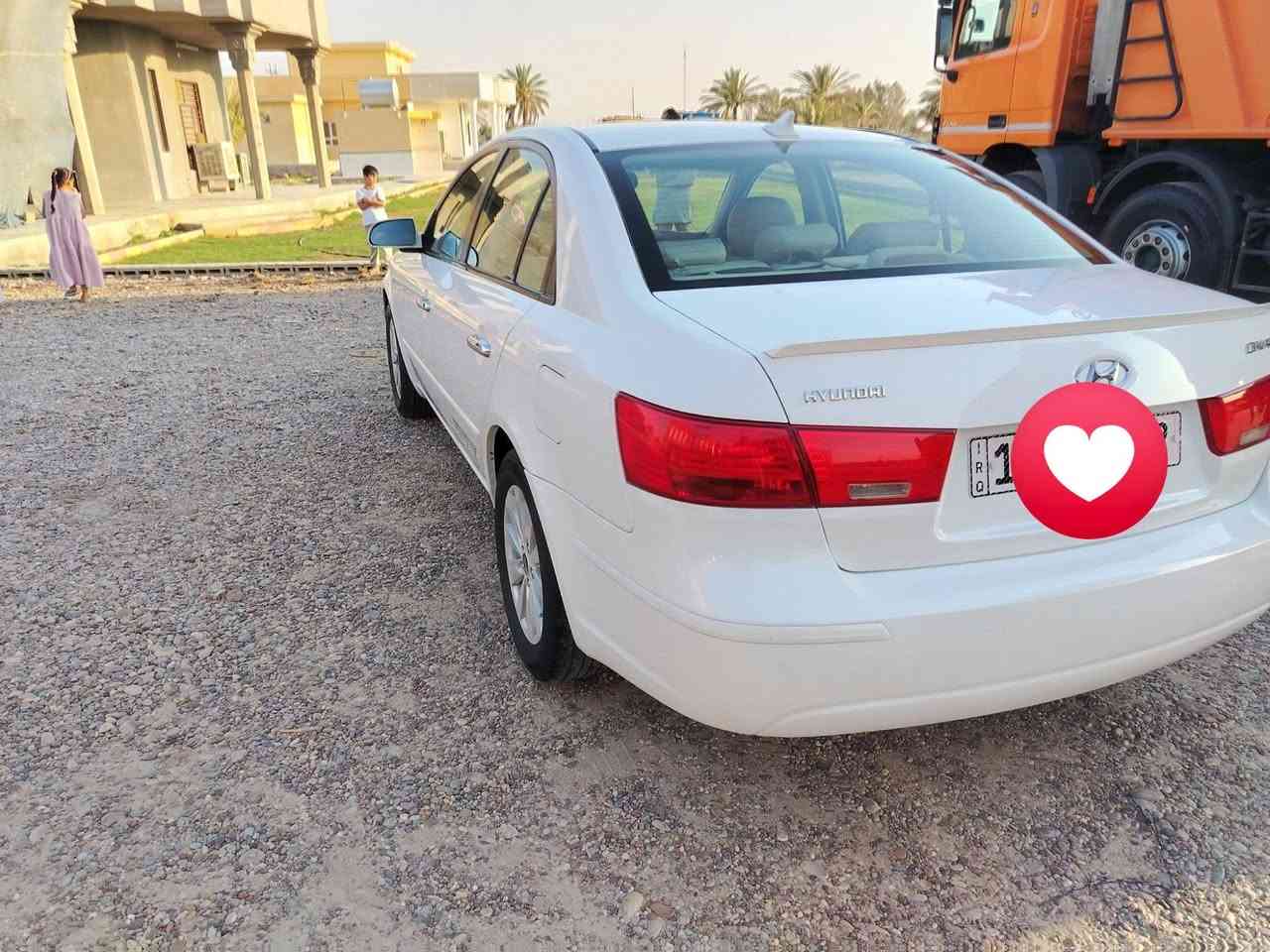 سلام عليكم سوناتا للبيع موديل 2010 وارد أمريكي رقم بغداد سيارة كفاله عامه أي ضرر مابيها سعر 140 مكان السياره تاجي
للتواصل 
***********
***********
