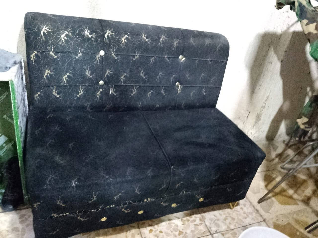 مرحبا غراض البيع كلمن وسعره وبيهن مجال حوض كامل مال بدكير شغال هوه والميز مالته ب150 وبي مجال تخم ب75 تفصال وبي مجال ميز لوكر ب75 تفصال وبي مجال اي استفسار راسلني وتدلل *********** مكان حي الجهاد
