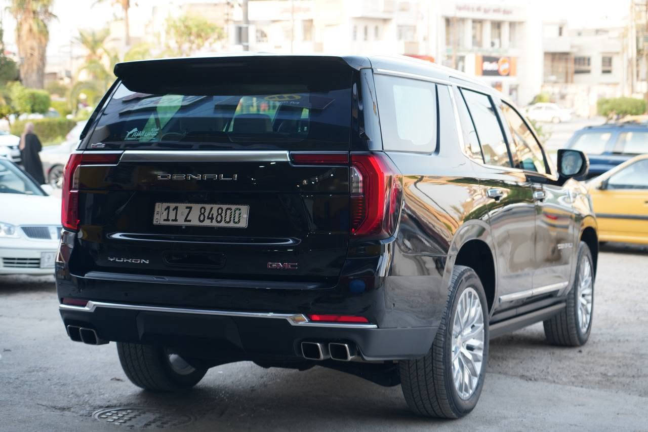 ‌‎ GMCجمسي 2025 خليجي 
GMC Yukon ELEVATION 2025
مغلفه PPF تغليف بالكامل الاصلي
كفاله عامه السياره من جميع النواحي 
ماشيه 16 الف

 مفتاح التشغيل بصمة  
 تشغيل عن بعد 
 دفع ثنائي RWD
حساسات أمامية 
حساسات خلفية 
لايت زينون + LED 
 دخول بصمة ذكي 
 حجم الاطار R20 
 اشارة في المرايا الجانبية وكهرباء 
 ا ABS 
 دشبول شاشة ديجيتال 
 شاشة Apple Car play 
 سماعات سستم صوت شركه BOSE
 كاميرا دوارة  360 درجة
لانارة الداخلية LED  
 مثبت السرعة Cruise 
 المودات والاوامر الصوتية 
 ا Bluetooth / T YPCE 
مخرج منفذ الطاقة 

الرفاهية والتجهيزات:
 • نظام تحكم منفصل بالتبريد للمقاعد الخلفية
 • شاشة وسطية كبيرة ونظام صوت فاخر
 • فتحات USB، بلوتوث، أنظمة أمان حديثة

السعر  اتصل على رقم : ***********
