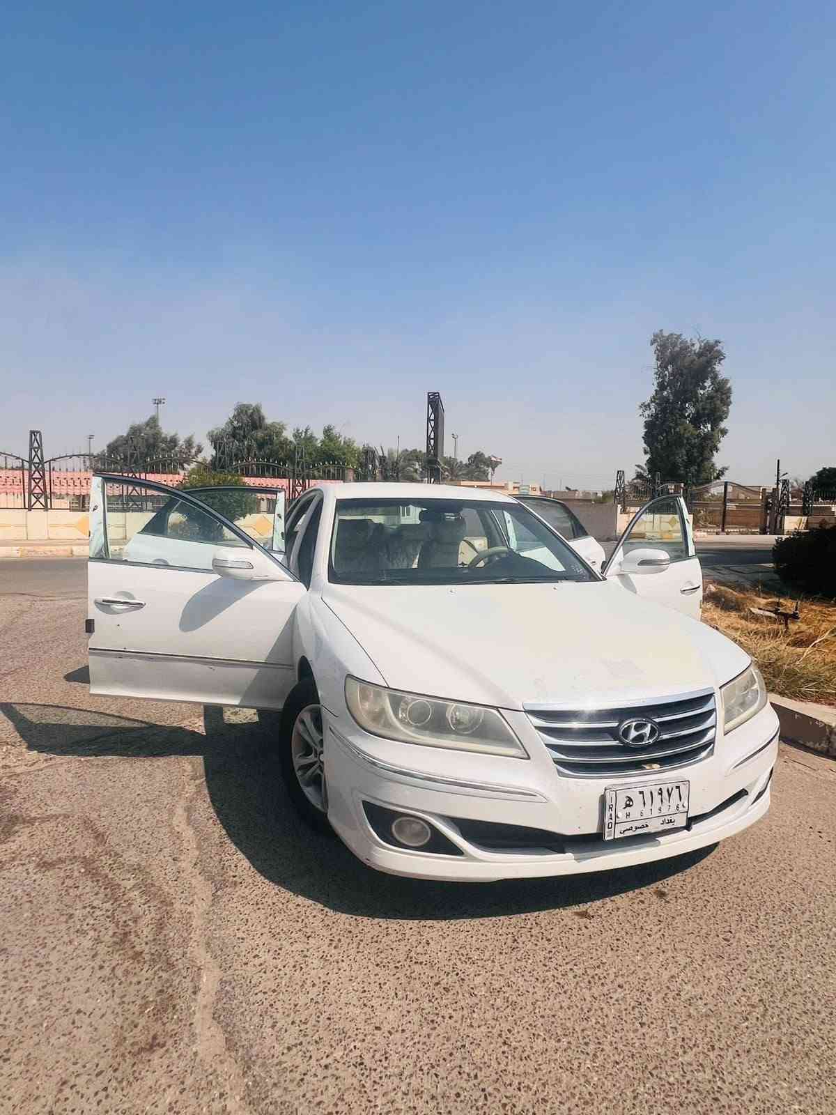 السلام عليكم ازيرة خليجي موديل 11 رياضي سعره 98 وبيه مجال بسيط للشراي التفاصيل اتصال *********** علمن السيارة مكانه بغداد
