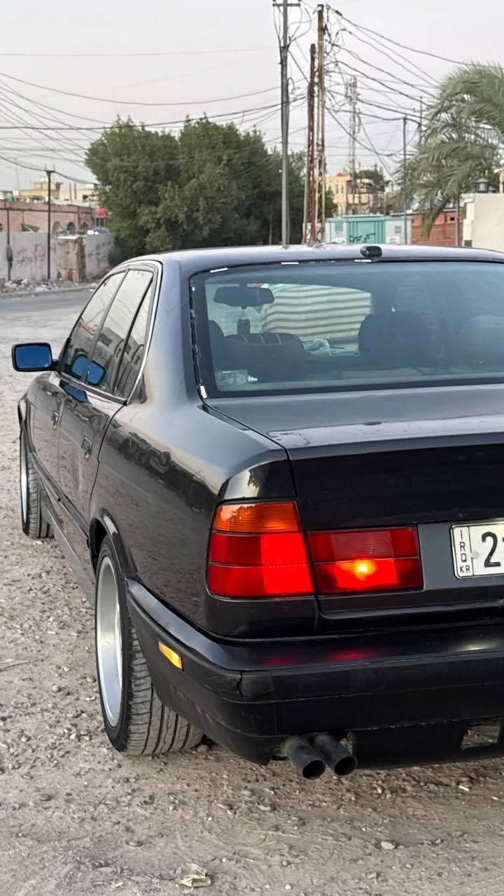 السلام عليكم حبايب 525 للبيع
مسكر فانوس

كير اوتو

مكينه كير جدد مال حاويه 

بجم عريض

سيارة نضيفة وجاهزة واحلى مـن الصور نصبتها تخبل

تخم تاير  جديد

كهربائيات كله شغال وتمام

داخلها نضيف كشنات مدوشمه

تبريد شغال  

تخم ويل رياضي بوربرت حجم17

السيارة هزة كاملة وسنوية ورقم جديد سليمانية 
#تحويل وكالة اي شي جاهز

#السعر_65 وبيها مجال قليل ڪلـش للشراي 

مكان بغداد للاستفسار

هـ***********/ متوفر واتساب فقط 

تفضل وتدلل
