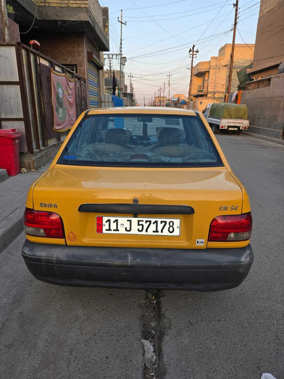 السلام عليكم سياره سايبه للبيع مكفوله كفاله عامه  تخم تاير صدر جديد تبريد ثلج🥶 دوشمه عامه سياره كامله كَبل للشارع السعر 39 بيه مجال رقم التليفون ***********
