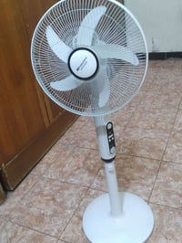 مروحة شحن • للبيع