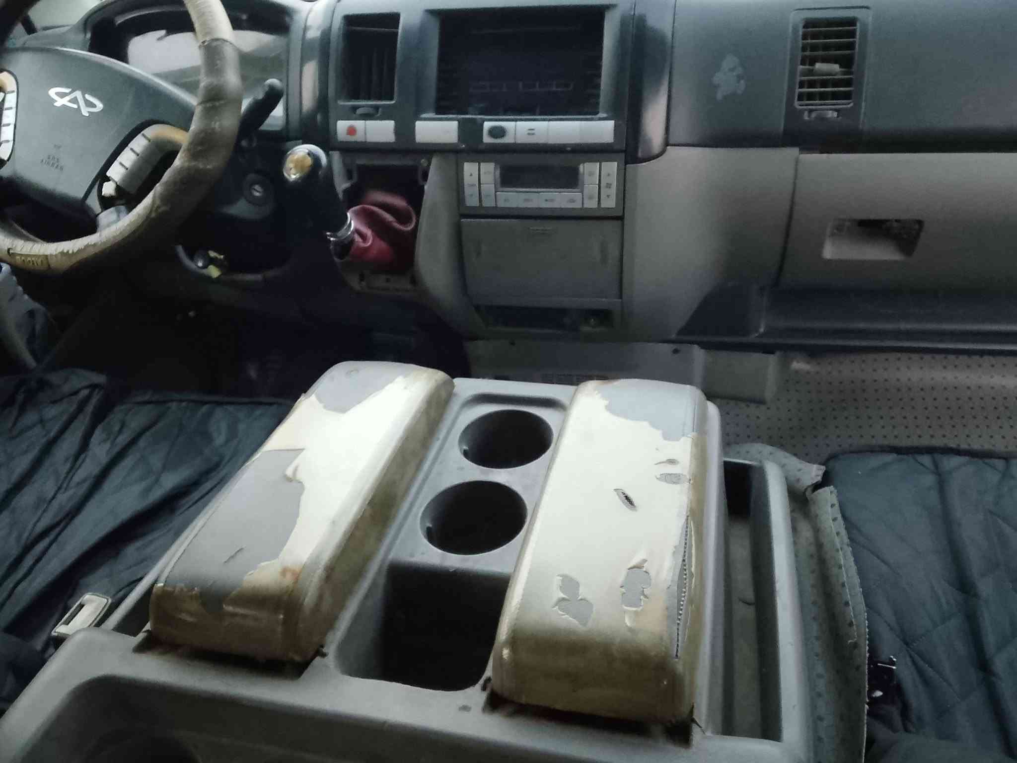منرخصت مدير الكروب المحترم كيه للبيع سياره جهزه تبريدثلج مكينه ثنين ونص جديده كيرجديدحداديه جديده سياره جاهزه رقم بصره شرط تحويل سيارح نظيفه منقصهه شي كبل بوجهك لشارع مكان البصره دور نفط مقابيل حي الصدقه علمن اني مكلف بنشر رقم رعيهه وتفاوظ ويا *********** سعر/65/وبيهه مجال
