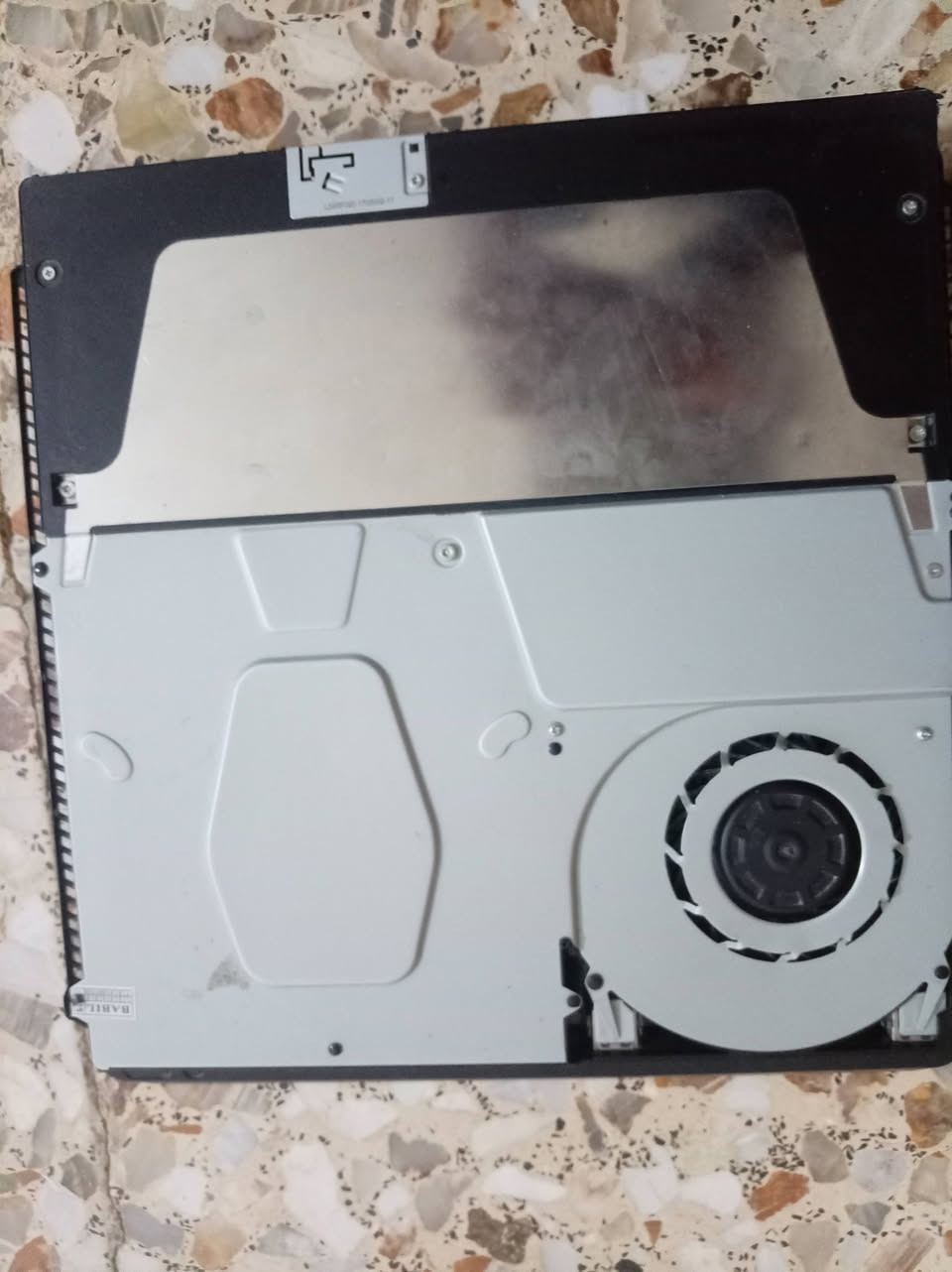 السلام عليكم 

بلي فور سلم مهكر
اقوه نوع بلي
نضام 9.50
ذاكيره 1تيرا 1TB
جوستك ثنين
الجهاز نضيف كلش هاي صوره كدامكم لوك ستيكر ما مفتوح ولاداخل صيانه سعره 260 الف وبيه مجال بسيط
الاستفسار ***********
خاص ماسنجر مفتوح
عنواني النجف الاشرف
