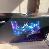 شاشة 4k oled 240hz 32 اوروس  اعلى سعر ابيع ماعرف سعرها نضيفة اخت جديدة...