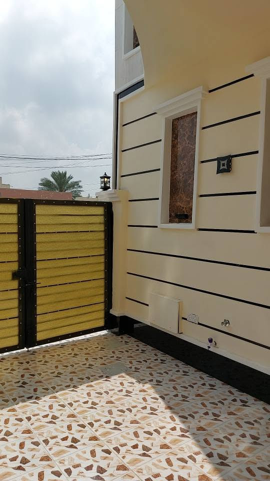 بعقوبة • دور نواب الظباط • كراج سيارة