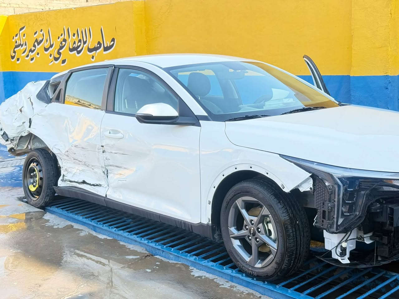 السلام عليكم
للبيع K4 خليجي 2025 رقم أربيل الدولي السياره ماشيه 4000 تحويل مباشر السياره تشتغل وتمشي تنباع على حادثه مثل ما موضح بل صوره الشراي يتصل مكان السياره بغداد للاستفسار ☎️ ***********

نص مكتوب في الصور:
- P940G010