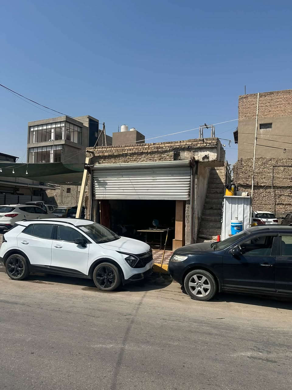 سلام عليكم من رخصه مدير الگروب محل عقار طابو صرف ع الكورنيش الهنديه مساحته (١٠٠)واجهيه (٥)النزال (٢٠)بي ايضاً دراج للصطح يعني يصلح طابق ثاني ومكانه الكورنيش الهنديه قرب المصرف القديم (***********)اخوان ع الخاص ممتواجد هاذا رقم تليفوني
