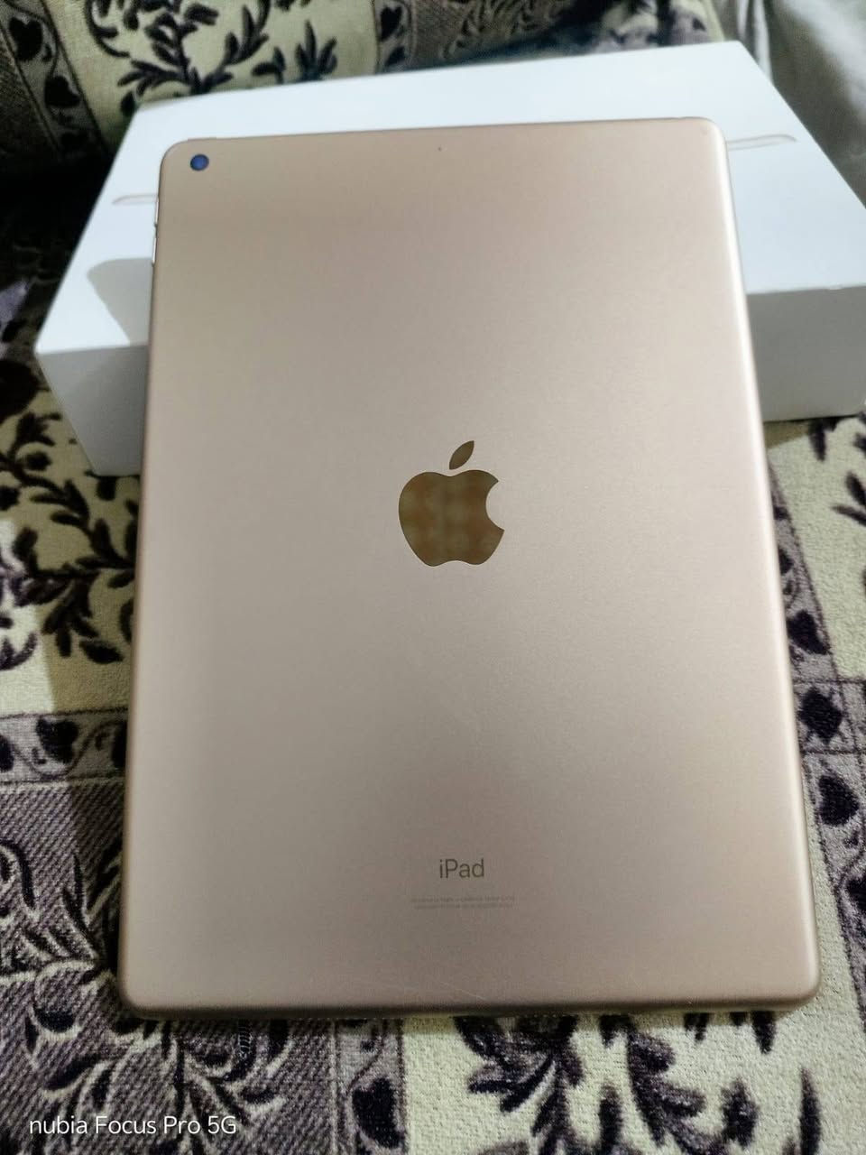 ايباد ابل الجيل الثامن نضيف كلش ما مفتوح ولا مبدل بي اي شي ذاكره 128 السعر 225 الف وبيه مجال 
***********
