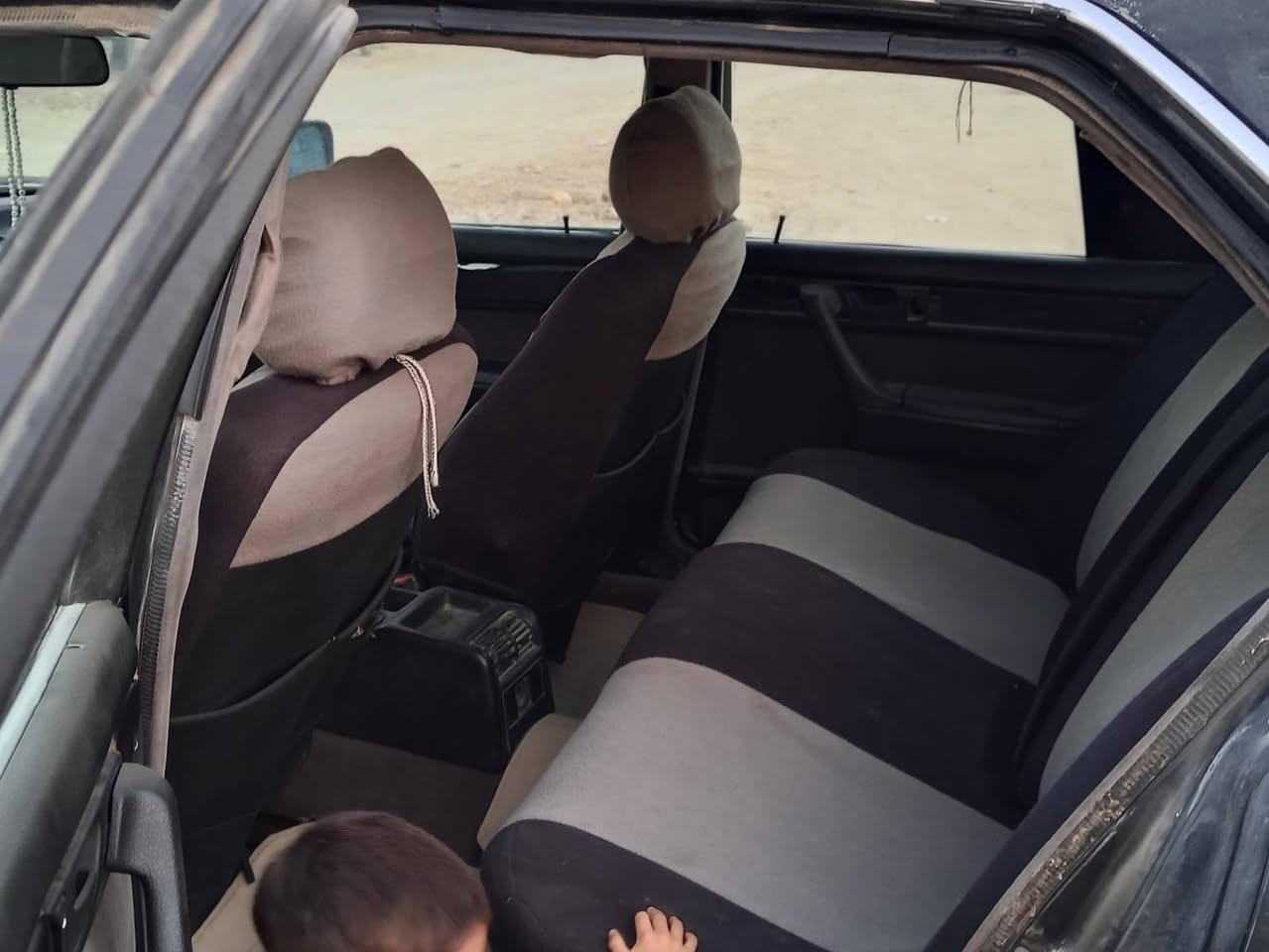السلام عليكم Bmw735.بسم اخوية. تحويل مباشر  للبيع او المراوس كير ومحرك   لاصرف ولا بخار كير عادي.   صدره   70٪100  كهربائيات كله شغالة تبريد ماكو.   سنوية  نافذة ب 2024.    عليه غرامة 250 تنزل من سعره.   السعر( . 27.    وبيه مجال.       متواجد وتساب.   ***********.العنواب ديالى بعقوبة  كاطون الرازي.      )   كاتبلك كلشي.
