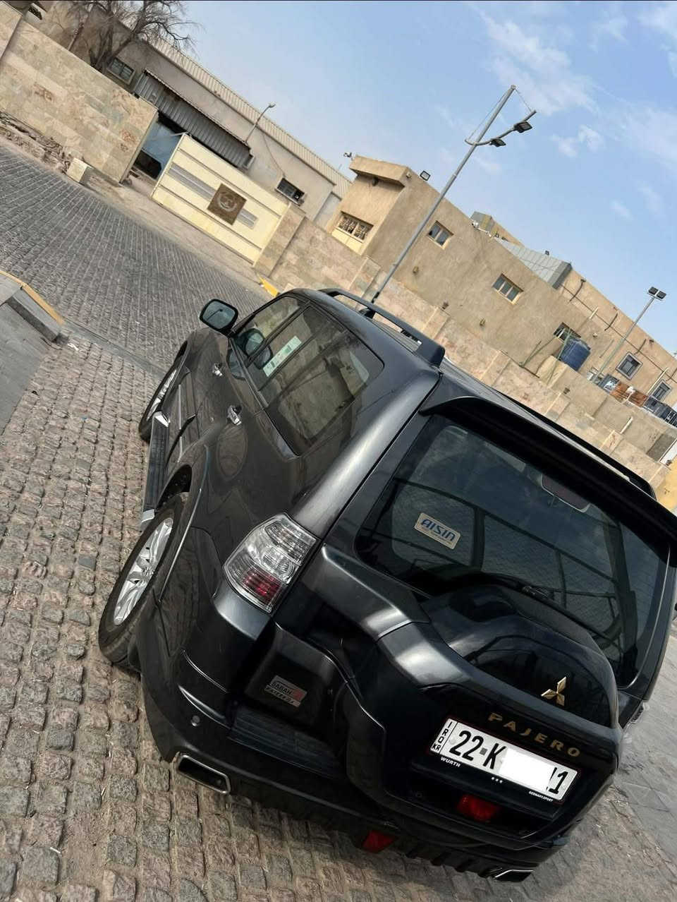 باجيرو حبتور راس الأرنب 7راكب ومعروفة الحبتور فول مواصفات موديل 2019خليجي السيارة مكفولة كفالة عامة وسونارها موجود  ماشية55الف كيلو حقيقي ع ايدي مال جناي من اشتريتها جانت ماشية 19الف محرك 6سلندر 3800
السلام عليكم 
 السيارة ماناقصها ولا برغي 
 وسبيرها مانازل 
حداديتها بلاد مال شركة بعدها جديدة 
طخم تايرات جديد كشنها الأخير ما مفتوح بعده بغلاف الشركة وحقيبة الاسعافات والجك والسويج الثاني مامستخدمات
مواصفاتها : 
حساسات خلفية 
كاميرة خلفية 
فتحة سقف 
نظام دفلوك 
مثبت سرعة 
تحكم ستيرن
مانع انزلاق 
مري كهرباء
اشاير بالمراي 
حساس تايرات 
زراك لايت
حقيبة اسعافات 
طفاية حريق
12سماعة + دمام خلفي 
ايرباك عدد8 
وشادلها داش كام شاومي امامية وخلفية سعرها تقريباً 250الف 
لونها نفطي مميز تقريباً
واللحية مالت الدعاميات بلادية من الشركة وعليهن لزكة الشركة 
رقمها اربيل بأسمي شوكت متريد احولك سنويتها جديدة تنتهي بـ2030 
مكان السيارة بصرة 
السعر 265وبيها مجال بسيط 
واتساب ***********

باجيرو حبتور راس الأرنب 7راكب ومعروفة الحبتور فول مواصفات موديل 2019خليجي السيارة مكفولة كفالة عامة وسونارها موجود  ماشية55الف كيلو حقيقي ع ايدي مال جناي من اشتريتها جانت ماشية 19الف محرك 6سلندر 3800
