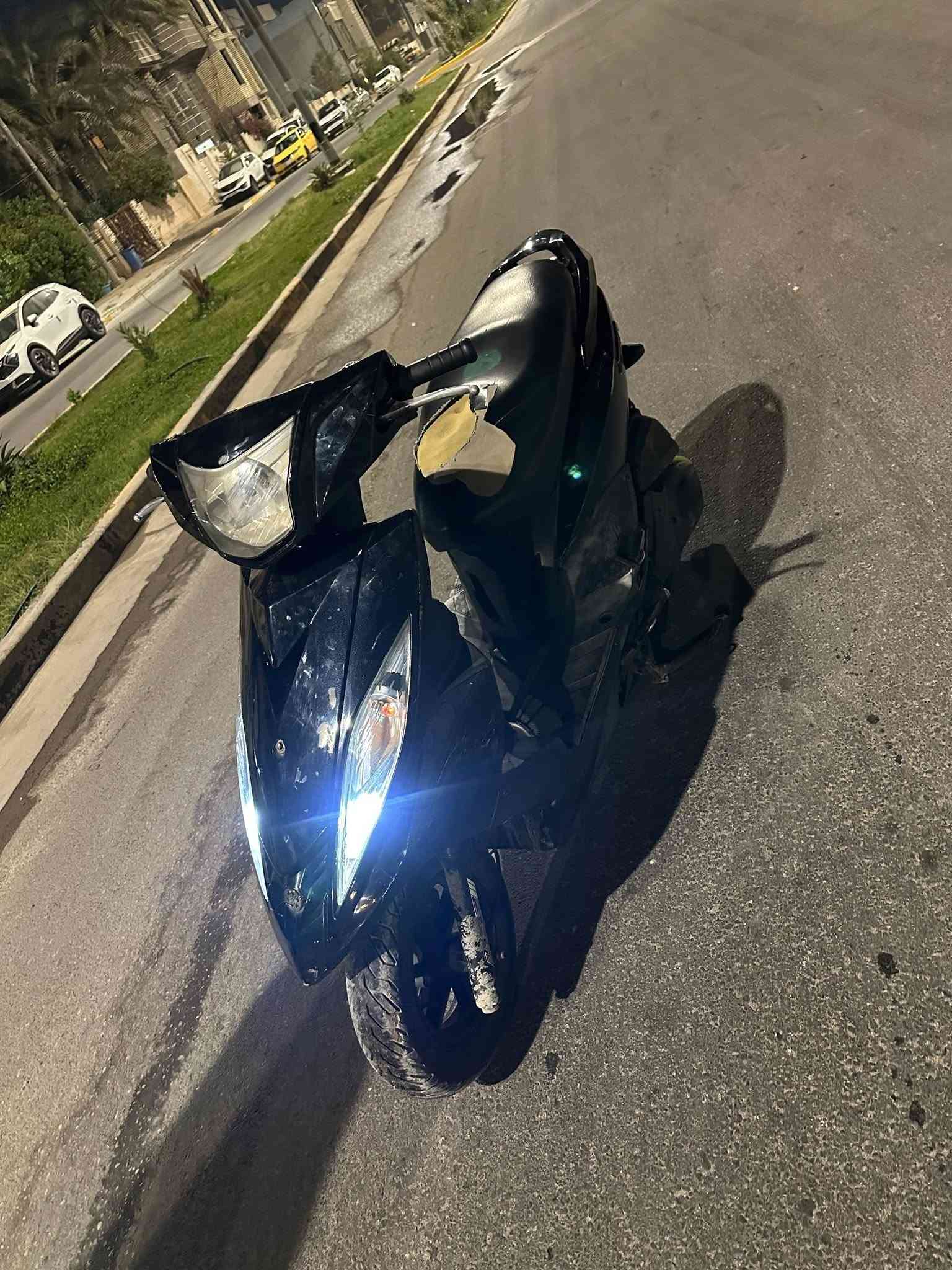 جيتي ار  رمبا كفاله عامه
مكينه ممفتوحه لون اسود 
تاخذه من الباب 
***********
بغداد الحريه السعر 1250 وبيه مجال.
