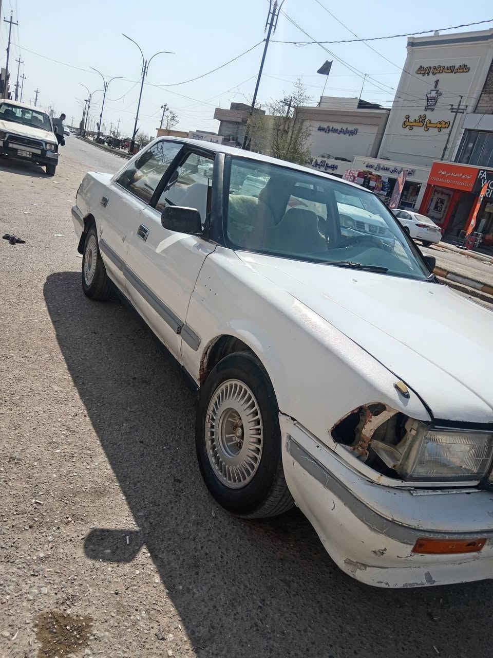 السلام عليكم 
سيدان أيسر بلاد موديل 88 

مكينه وكير ثنين ونص كارتون
باتري جديد
لايتات عالي ناصي فول
كهربائيات كله شغاله
تبريد شغال
شاشه سماعت مضخم
دوشمه جلد ارضيه جلد
شاصي اكسن مكفولات
سنويه لل ٢٧
هزه صاعده
سياره جاهزه عوزه تلحيضات بصيطه
السعر المطلوب ٢٣ وبيه مجال قليل للشراي
العنوان الناصريه قضاء الغراف ***********
