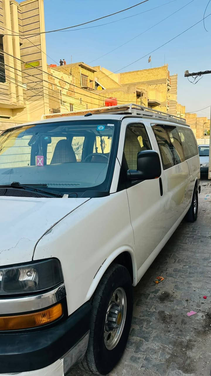 سفانه للبيع ٢٠١٢ سياره جاهزه كل نقص مابيه مكينه صغيره باب سلايت السعر ١٧٠ رقم الهاتف ***********
