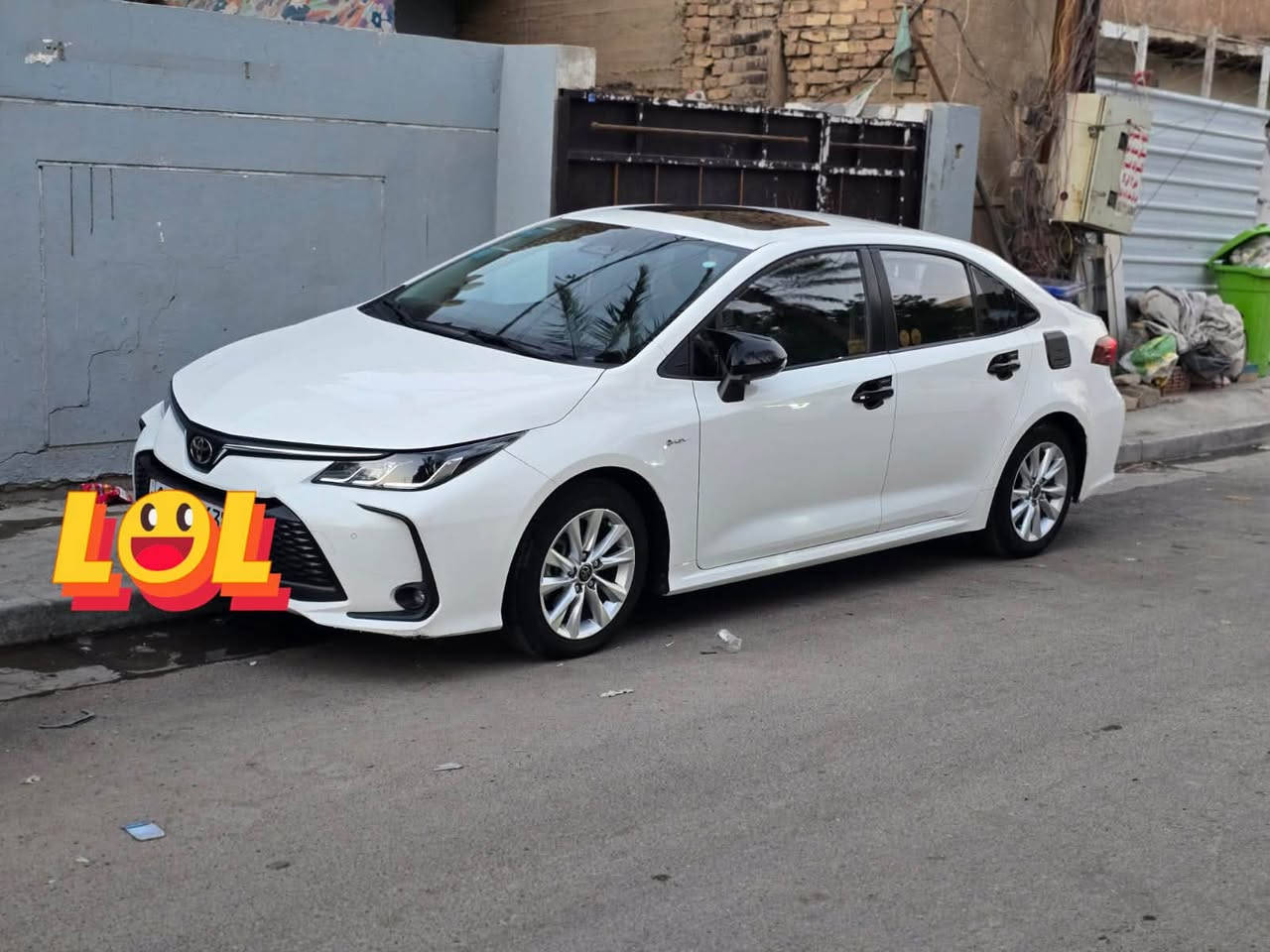 سلام عليكم لبيع كورلا هايبرد مديل 24
الشكل الخليجي 
فول موصفات 
فتحه سقف 
كشن كهرباء
تحكات ستيران
حساسات امامي 
حساسات خلفي
رادار امامي 
مستشعر وقوف 
مستشعر صدمات
السياره كفاله عامه عدا  بيديار بلجاملغ الايمن عكس السايق 
السعر 152 وبيه مجال بسيط
العنوان بغداد حي الجهاد 
لاتصال***********

نص مكتوب في الصور:
- LOL