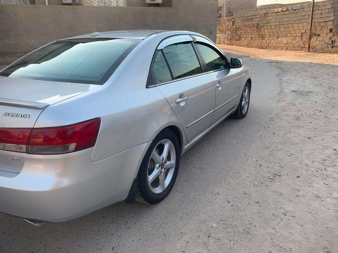 السلام عليكم سوناته ٢٠٠٧ فول موصفات فتحه تحكم ستيرن كشن كهرباي كشنات جلد غرفتهه جديده سياره مامتعوبه محرك ٦ السياره بدون دكت جاكوج وبدون معجون مجرد جان بيهه جراد صبغناهه بدينه حزام موجود تصوير قبل الصبع مجرد جراد تبريد ثلج ويه السويج كير محرك صدر السياره مانقصهه ربع دينار السياره احلى من الصور السياره رقم بغداد نكليزي بااسمي تحويل مباشر مكاني بغداد الدوره السعر ٧٨ رقم الهاتف ***********
